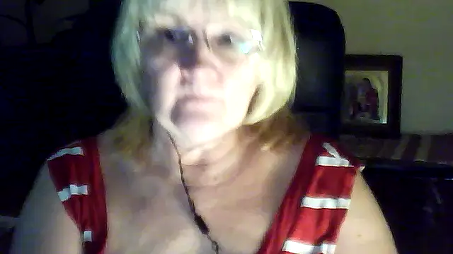 Snapshot of Violet5364 chatting on 11.16.25 Violet5364 online show from 11.16.25