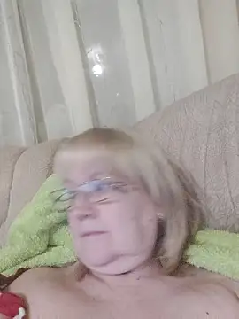 Snapshot of Violet5364 chatting on 12.04.25 Violet5364 online show from 12.04.25