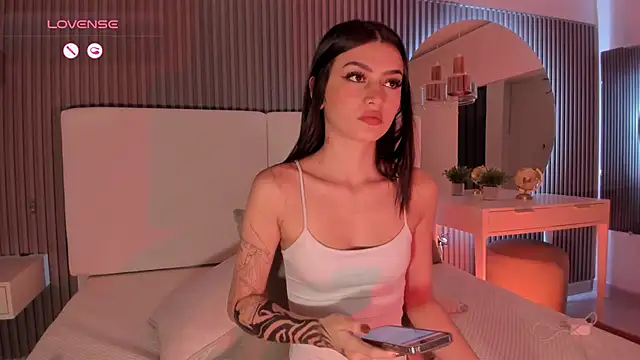 Snapshot of Giselle_royy chatting on 11.11.25 Giselle royy online show from 11.11.25