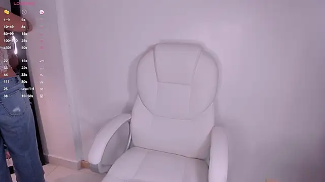 julietaevanns online show from 03.02.25