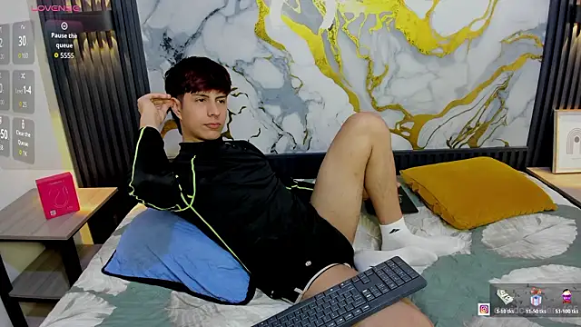 Estiv18  online show from 02.20.26