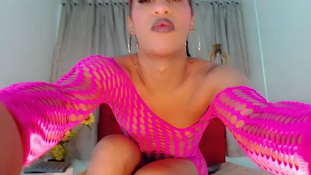 katha Crawford online show from 12.04.25