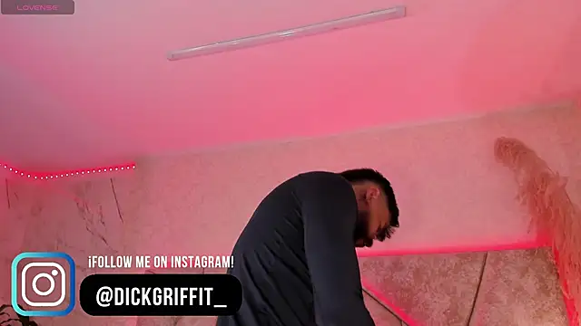 Snapshot of DickGriffith_ chatting on 02.20.25 DickGriffith online show from 02.20.25