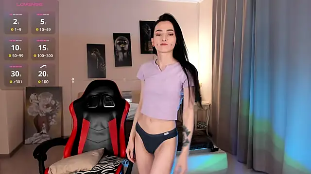 Snapshot of Bella__Faith chatting on 02.13.25 Bella  Faith online show from 02.13.25