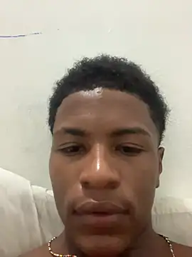 Snapshot of Bichorro chatting on 10.10.25 Bichorro online show from 10.10.25