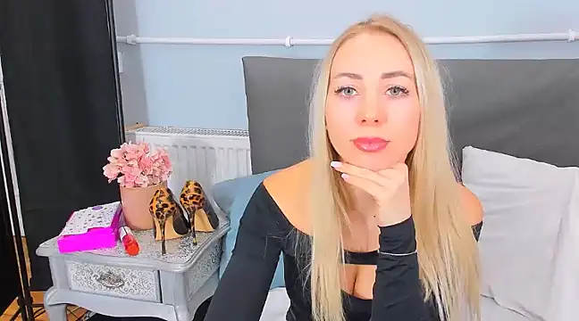 Snapshot of MargaritaRose chatting on 03.03.25 MargaritaRose online show from 03.03.25