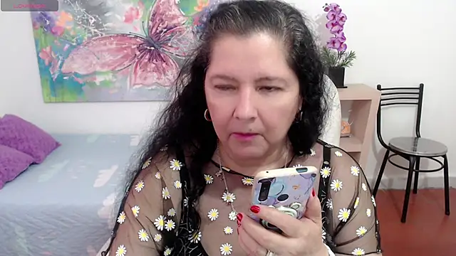Snapshot of leonela_69 chatting on 03.15.25 leonela 69 online show from 03.15.25