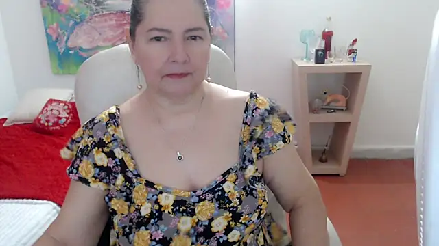 Snapshot of leonela_69 chatting on 11.20.25 leonela 69 online show from 11.20.25
