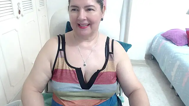 leonela 69 online show from 04.15.26