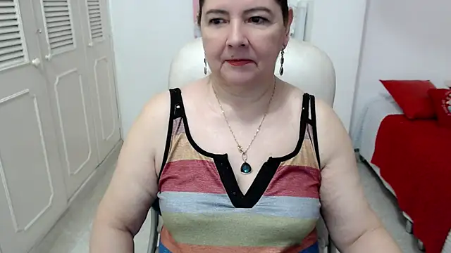 leonela 69 online show from 06.15.26