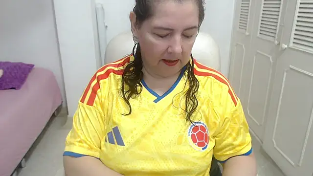 leonela 69 online show from 07.03.26