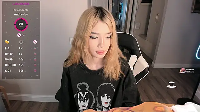 Snapshot of Pakk_Minni chatting on 02.28.25 Pakk Minni online show from 02.28.25