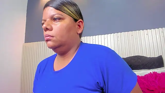 Snapshot of Aida-nicolle chatting on 09.26.25 Aida-nicolle online show from 09.26.25