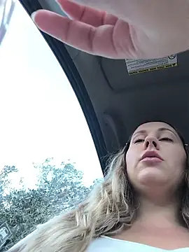 Mona Plus online show from 11.25.25