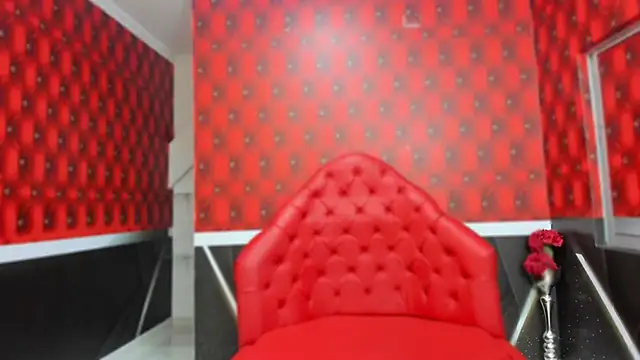 Layla palmer online show from 02.13.25