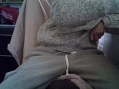 createur34 online show from 12.04.25