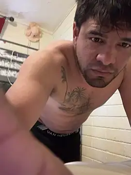 Snapshot of guajiro276565 chatting on 03.19.25 guajiro276565 online show from 03.19.25