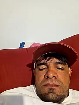 Snapshot of guajiro276565 chatting on 04.02.26 guajiro276565 online show from 04.02.26