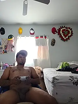 Snapshot of guajiro276565 chatting on 05.22.26 guajiro276565 online show from 05.22.26