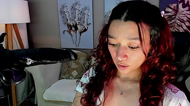 Snapshot of charlotte_bluee chatting on 06.09.26 charlotte bluee online show from 06.09.26