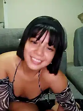 Snapshot of ZafiroKlein chatting on 03.23.25 ZafiroKlein online show from 03.23.25