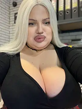 Eliaden online show from 10.31.25