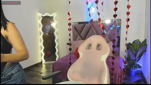 LUDO KITTY TAY online show from 02.15.25