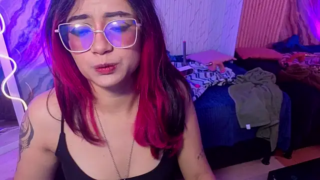 kristen tay online show from 05.18.26