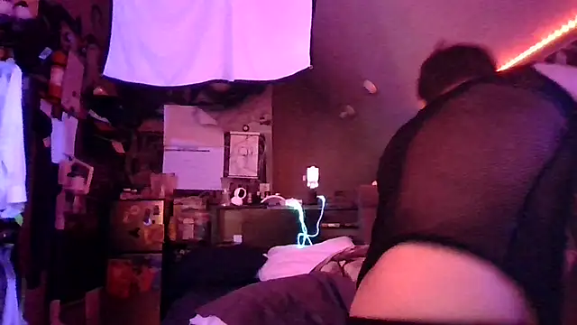 Sk00byJaXxX212 online show from 10.24.25