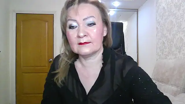 Snapshot of Victoria_secrets_ chatting on 11.06.25 Victoria secrets online show from 11.06.25