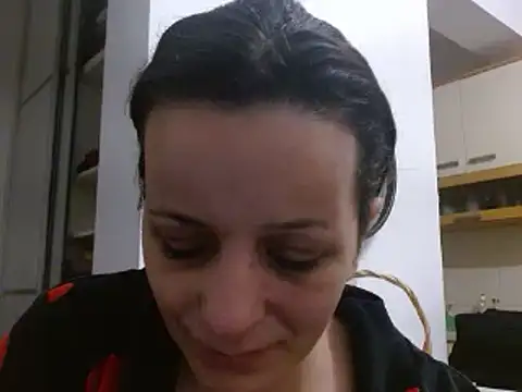 Snapshot of super_girl_1985 chatting on 02.13.25 super girl 1985 online show from 02.13.25