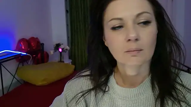 Snapshot of RaileReed chatting on 04.11.26 RaileReed online show from 04.11.26