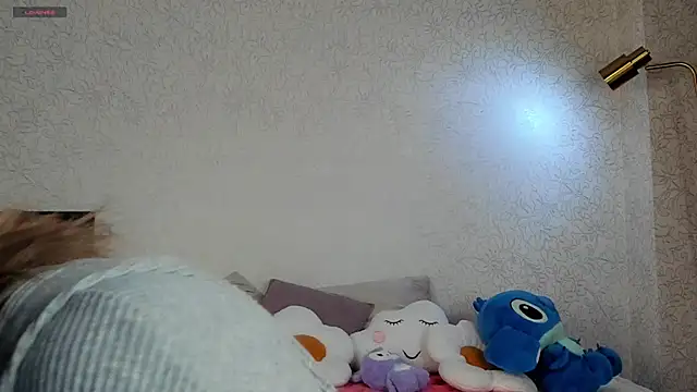 Snapshot of TaiteBayles chatting on 11.26.25 TaiteBayles online show from 11.26.25