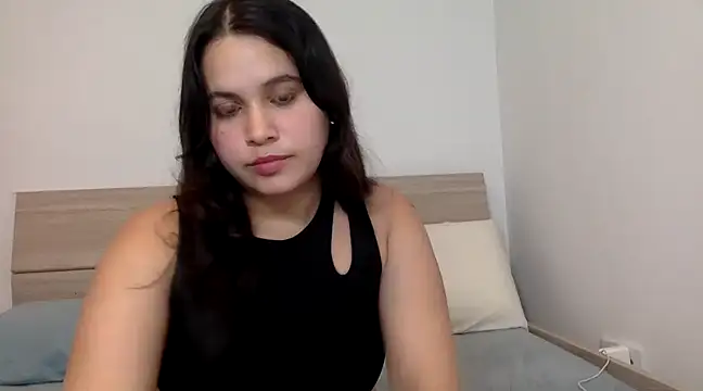 Snapshot of jasmine_smit chatting on 03.21.25 jasmine smit online show from 03.21.25