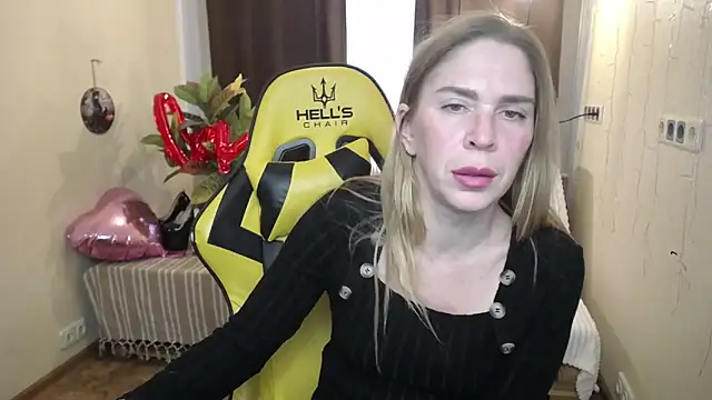 TessaDaybreak online show from 02.22.25