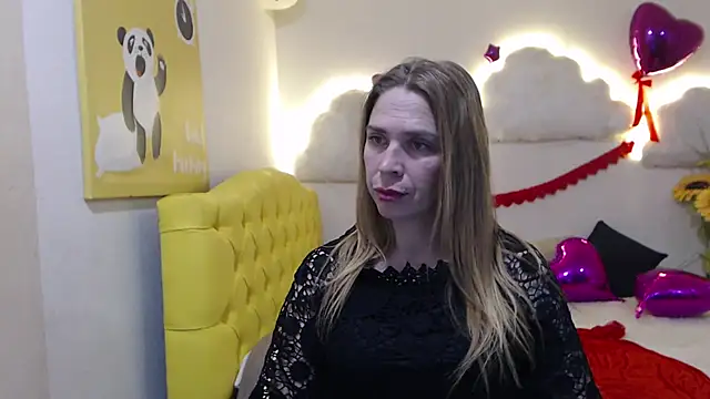 TessaDaybreak online show from 03.02.25