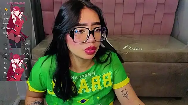 Snapshot of Anni_acker_b chatting on 02.06.26 Anni acker b online show from 02.06.26