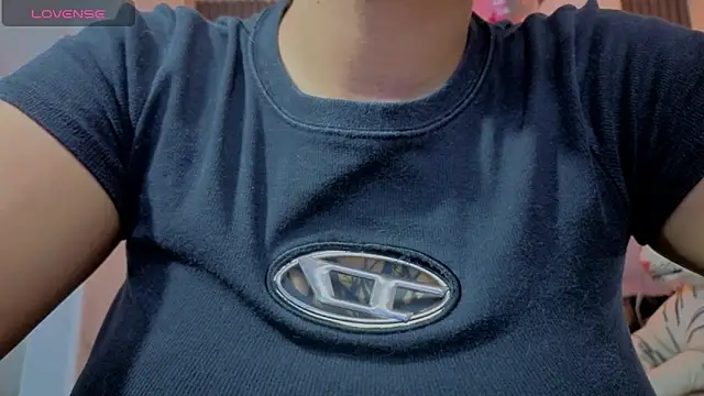 Snapshot of Anni_acker_b chatting on 02.13.26 Anni acker b online show from 02.13.26