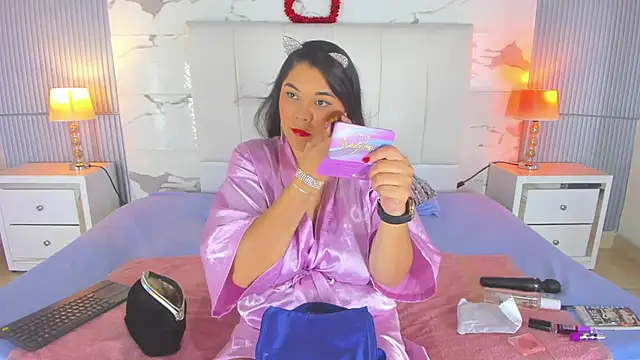 Snapshot of JanickBaker chatting on 03.11.25 JanickBaker online show from 03.11.25