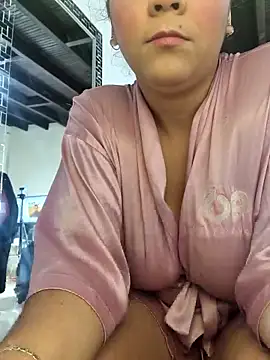 Snapshot of JanickBaker chatting on 09.22.25 JanickBaker online show from 09.22.25