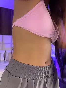 MelanieHillss online show from 05.06.26