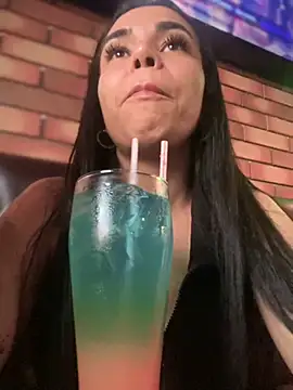 Snapshot of Naatalia chatting on 11.17.25 Naatalia online show from 11.17.25