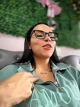 Naatalia online show from 05.04.26