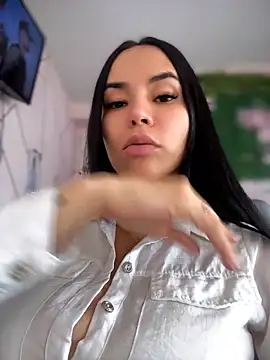 Naatalia online show from 05.05.26