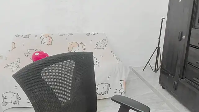 Snapshot of Naoko_7w7 chatting on 06.15.26 Naoko 7w7 online show from 06.15.26