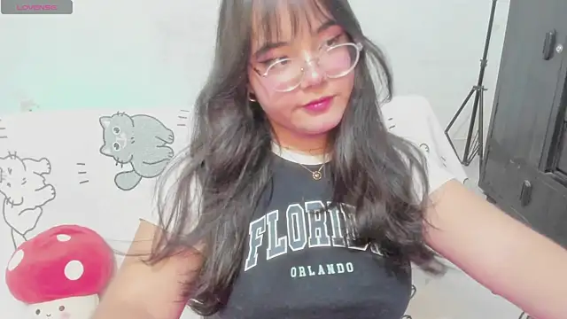 Snapshot of Naoko_7w7 chatting on 07.10.26 Naoko 7w7 online show from 07.10.26