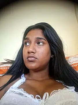 Snapshot of indianpink_lips chatting on 11.22.25 indianpink lips online show from 11.22.25