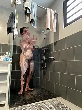 Lar0uch online show from 03.22.25