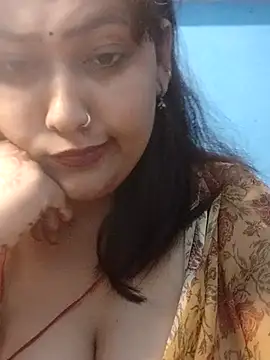 hotyishaa online show from 03.04.25