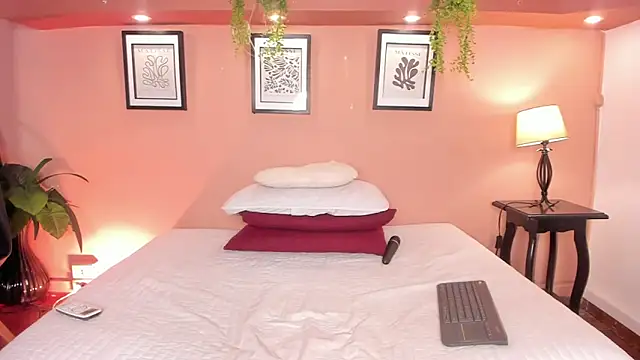 Snapshot of SofiaBennett_ chatting on 03.18.26 SofiaBennett online show from 03.18.26